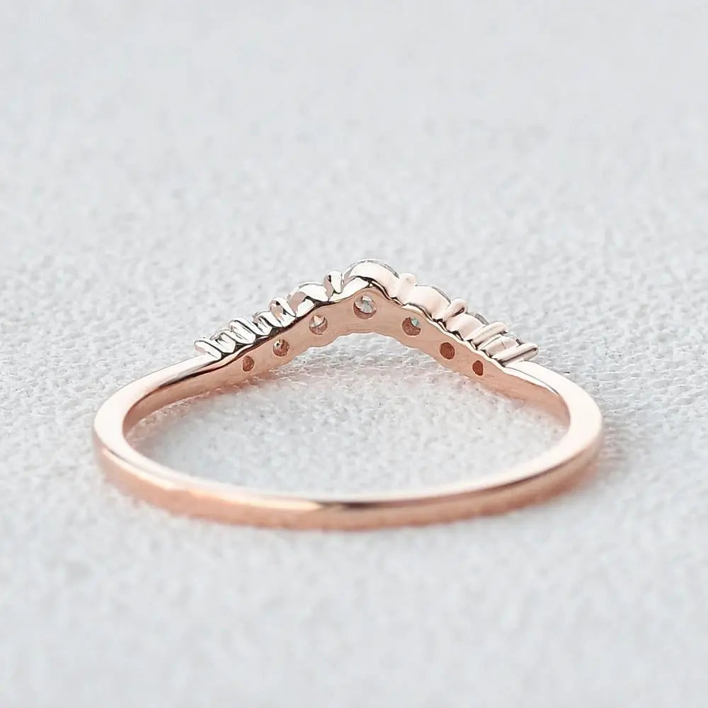 0.22CTW Round Brilliant Cut 1.50 MM Curved Bridal Wedding Band