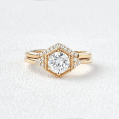 Moissanite Engagement Rings - MoissaniteCo.com