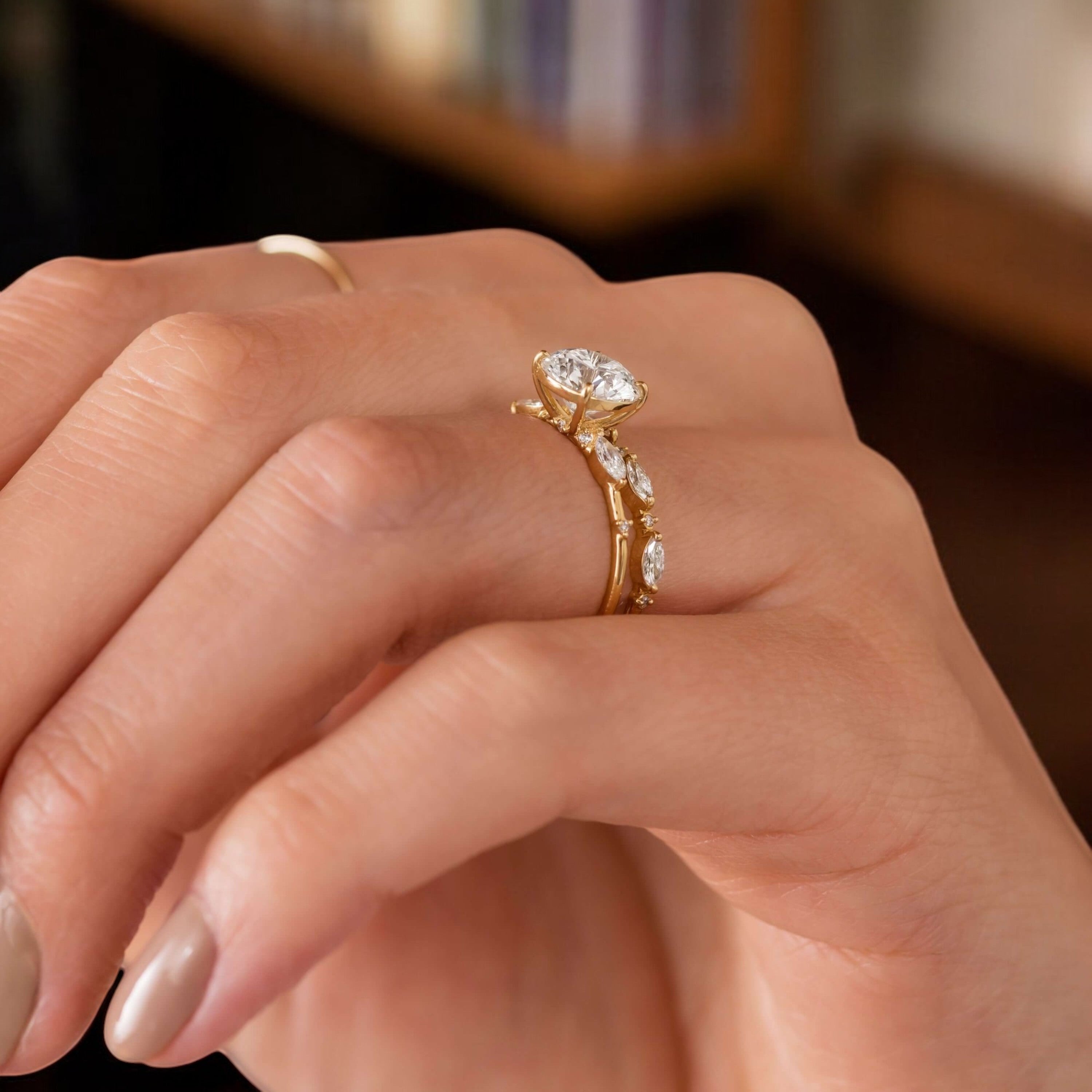 Luxe-Aurora-Round-Moissanite-Cluster-Glow-Engagement-Ring-model-gemfora-3