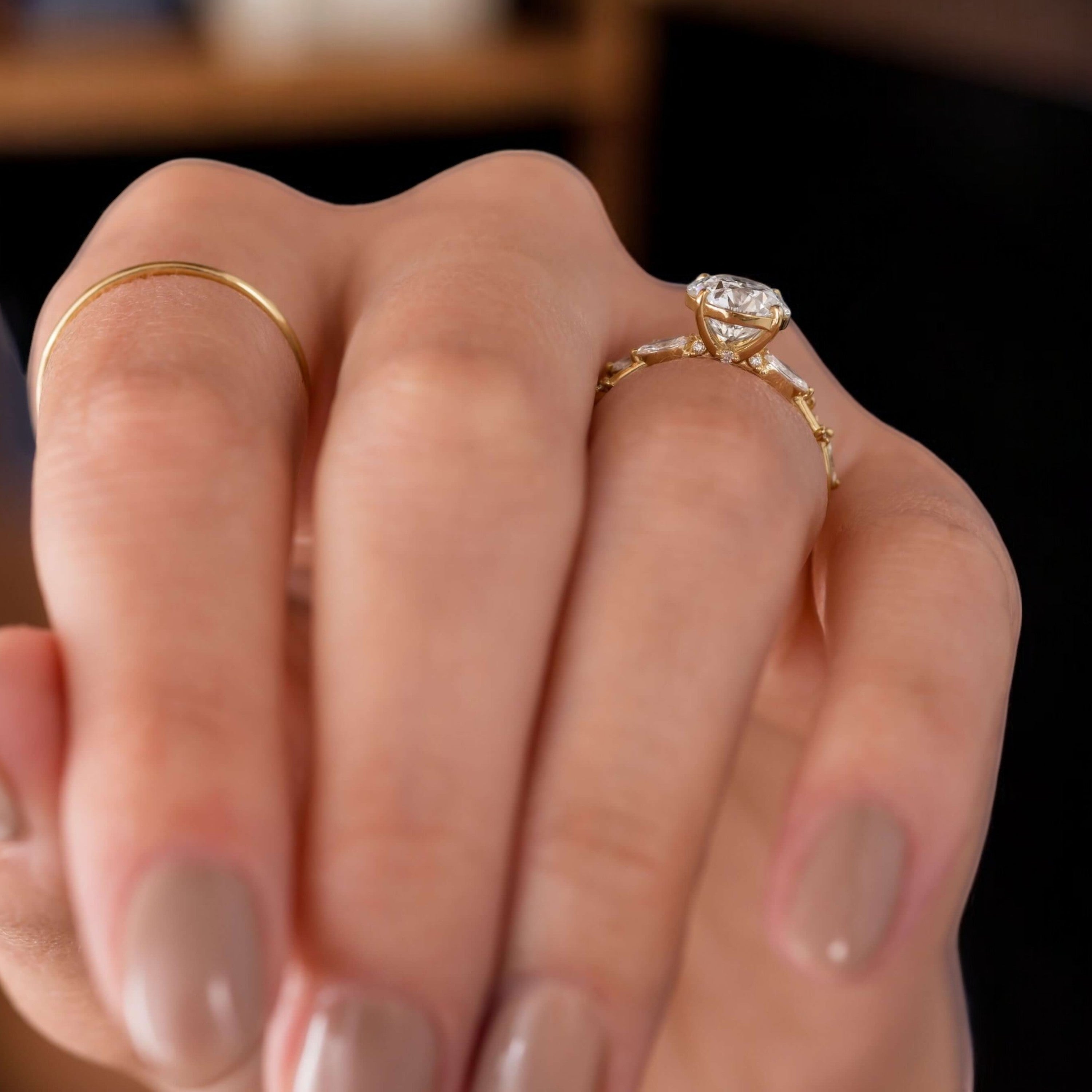 Luxe-Aurora-Round-Moissanite-Cluster-Glow-Engagement-Ring-model-gemfora-4