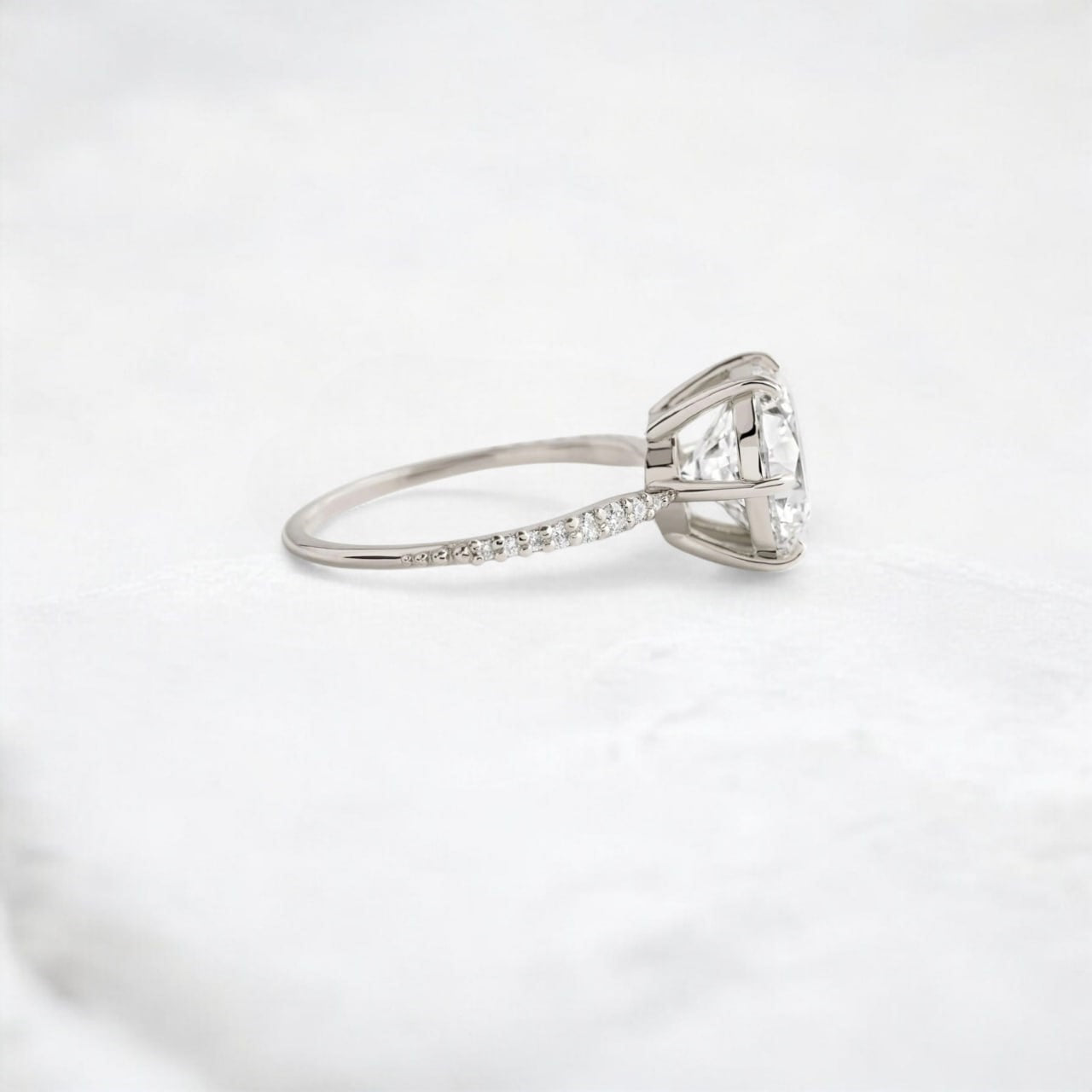 brilliant-round-cut-diamond-moissanite-engagement-ring-3-ct-platinum-gemfora-3