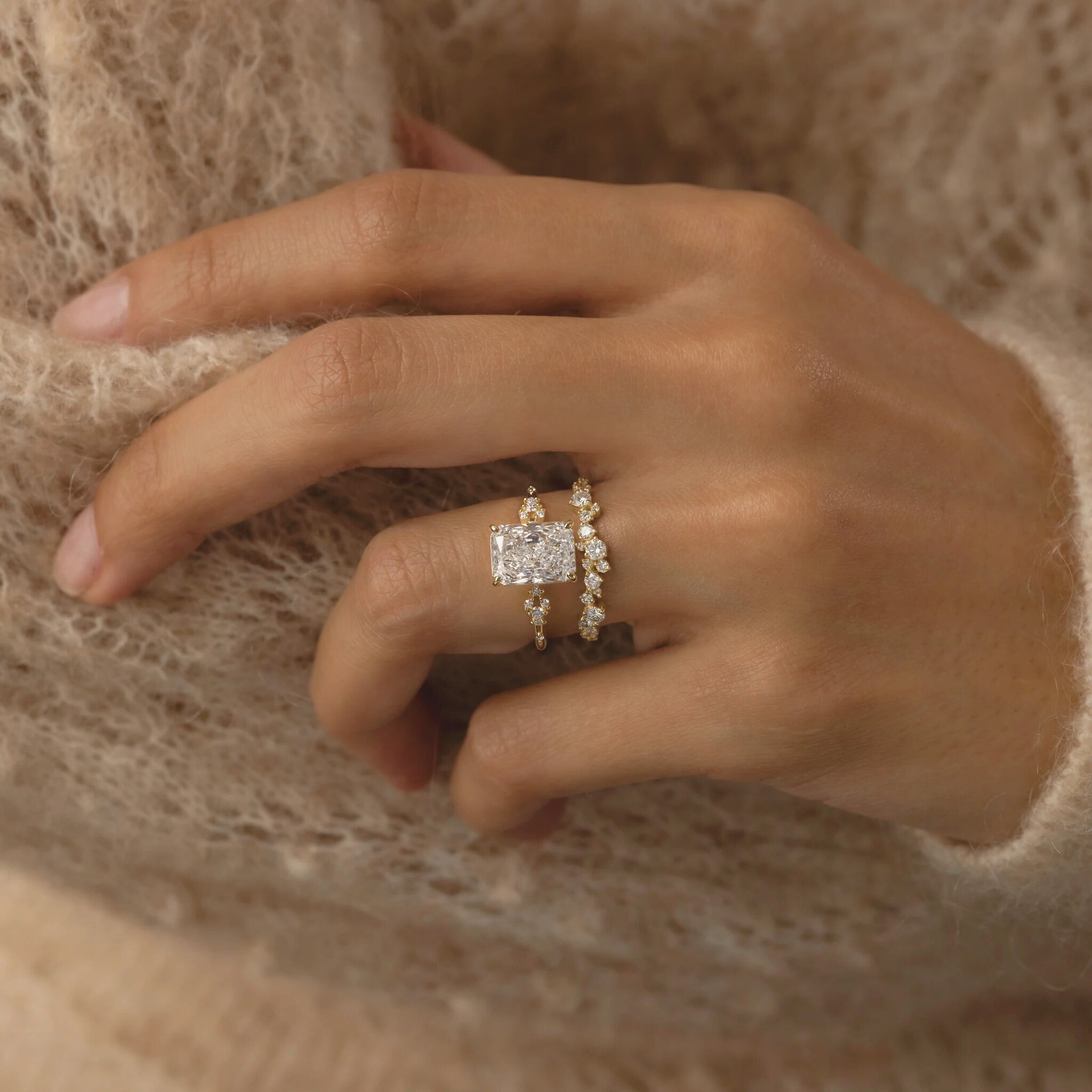 cluster-elegance-2ct-radiant-cut-shine-stone-engagement-ring-1