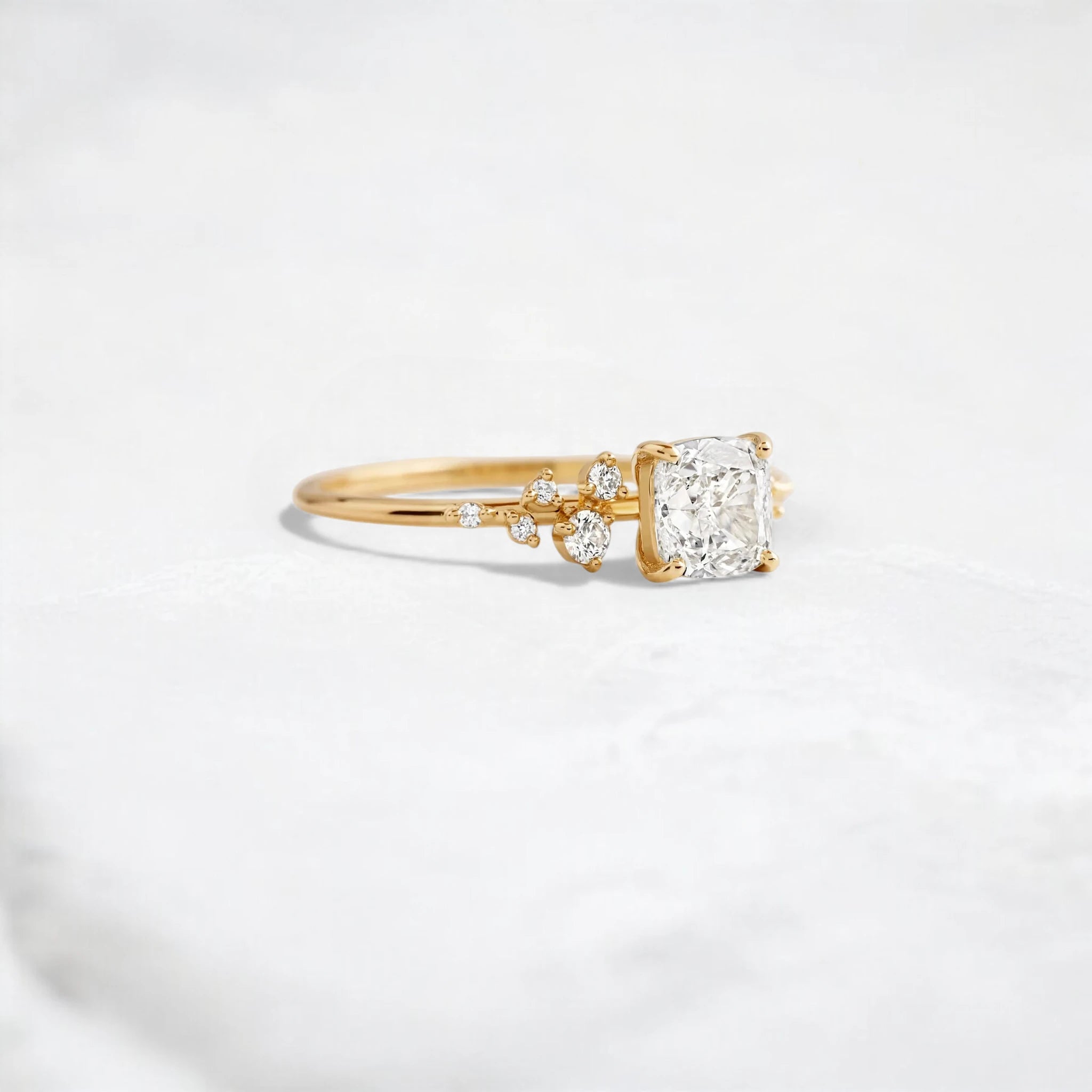 clustural-cushion-cut-2ct-mossainite-stone-engagement-ring-5