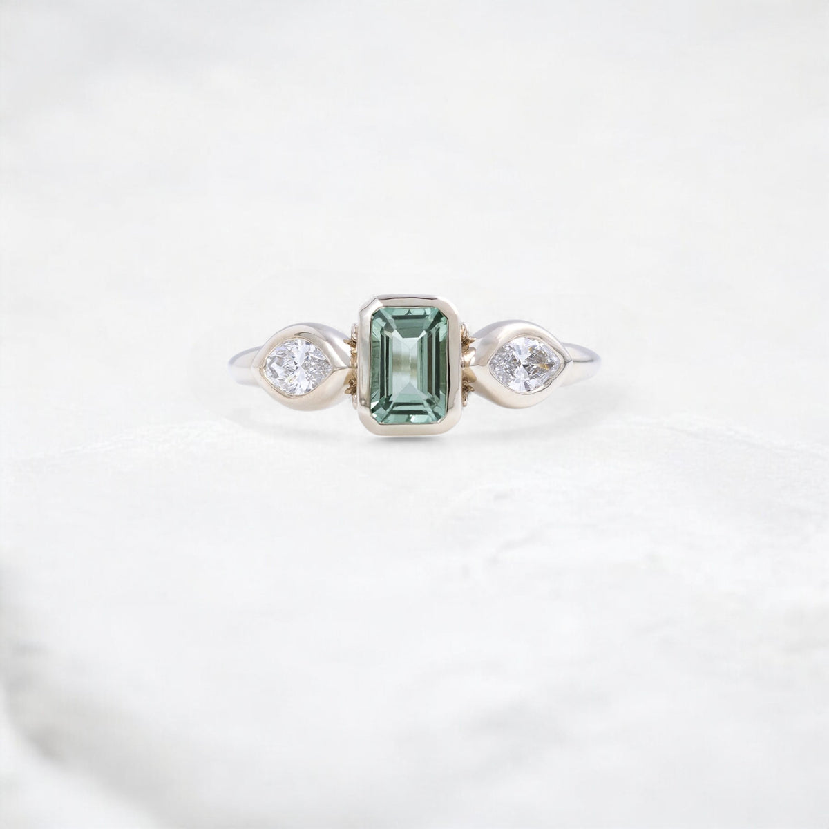 crownleaf-harmony-emerald-hidden-shine-bezel-engagement-ring-0-60-ct-white-gold-gemfora-1
