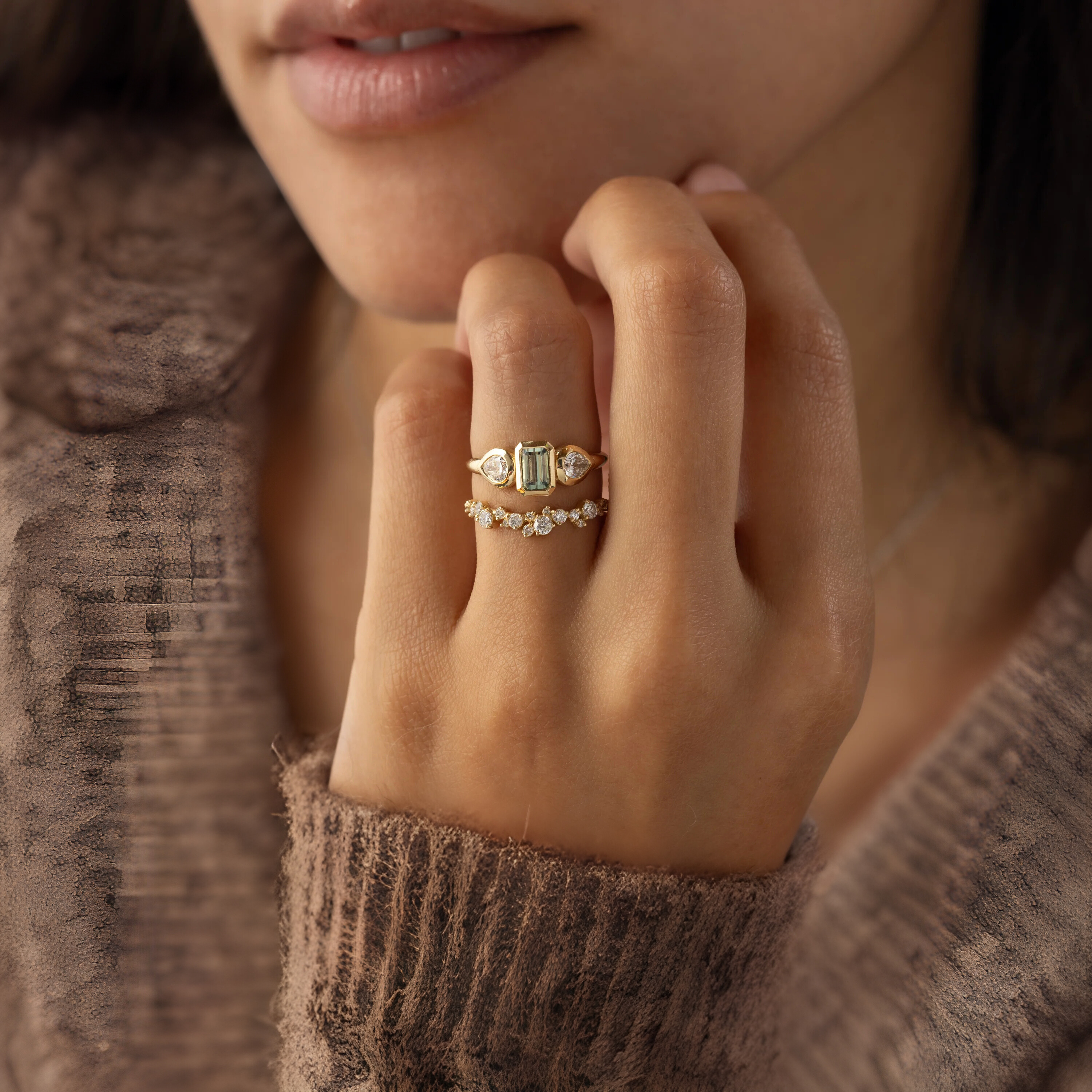 crownleaf-whisper-emerald-embrace-hidden-bezel-engagement-ring-model-gemfora-3