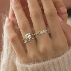 cushion-cut-1.50ct-mossainite-stone-engagement-ring-2