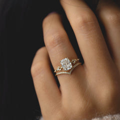 cushion-cut-2ct-moissanite-diamond-cluster-engagement-ring-2