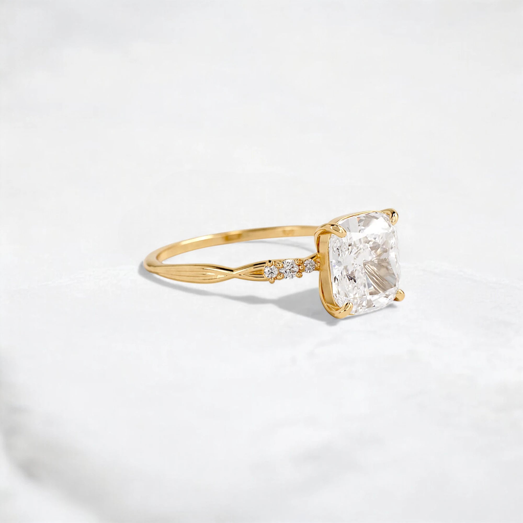 cushion-cut-focal-diamond-2ct-engagement-ring-3