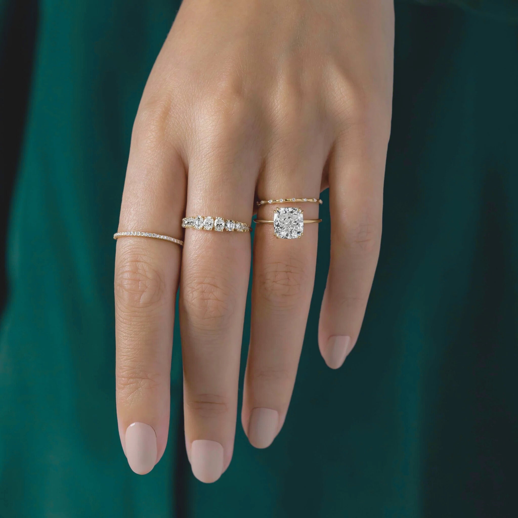 elegant-brilliance-2ct-cushion-cut-engagement-ring-3