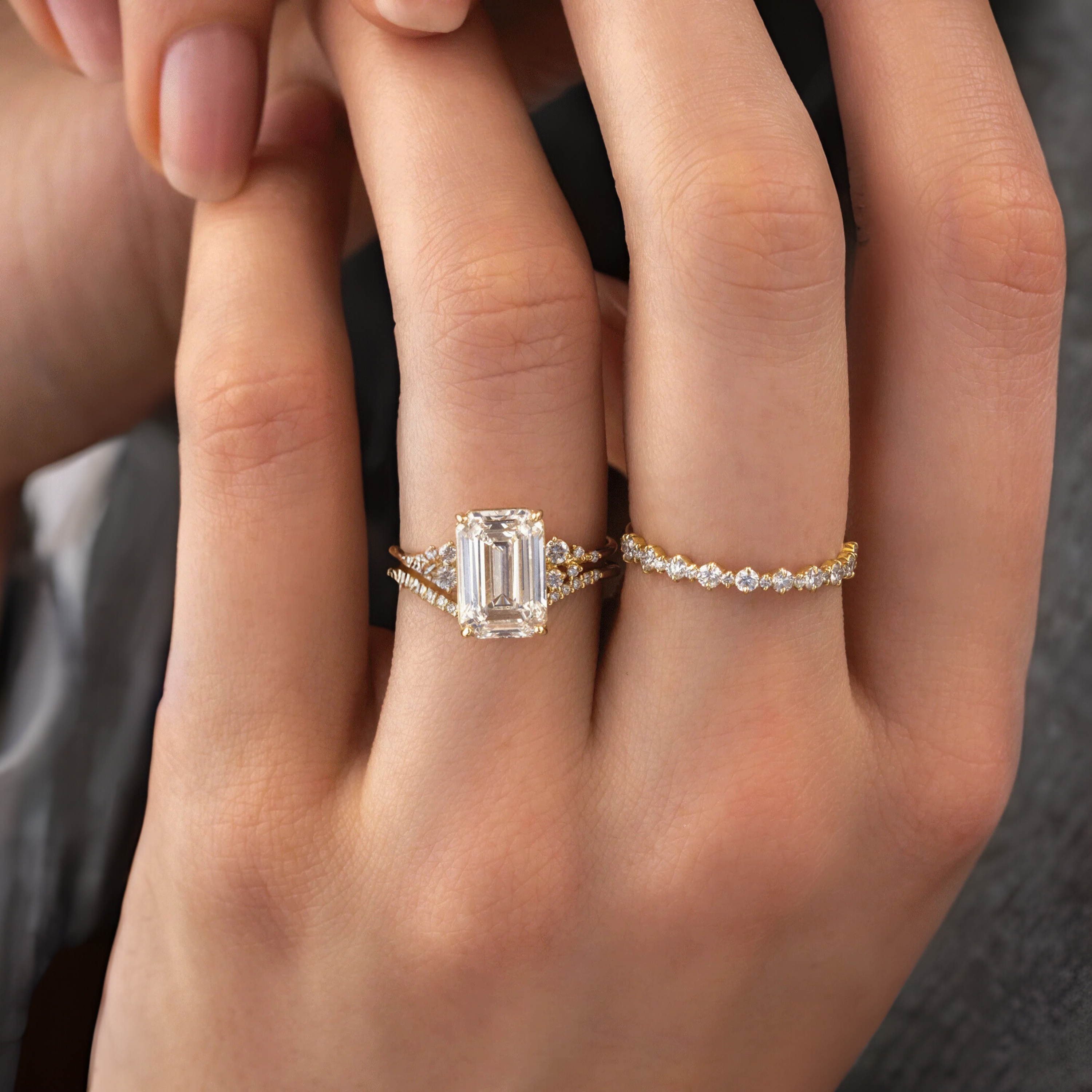 eternal-garden-handmade-emerald-moissanite-engagement-ring-in-gold-model-2-ct-gemfora-7