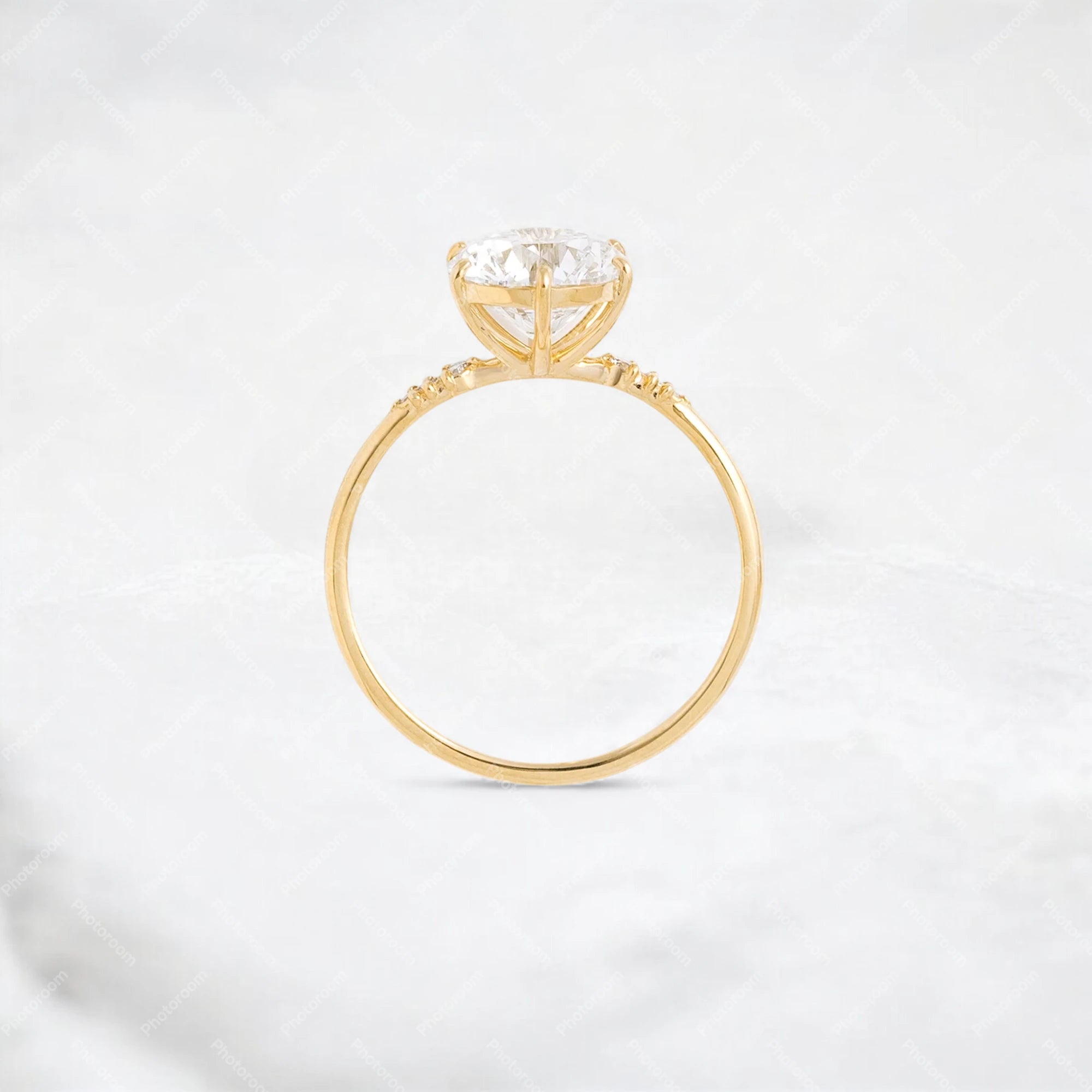 eternal-glow-round-cut-moissanite-solitaire-engagement-ring-8