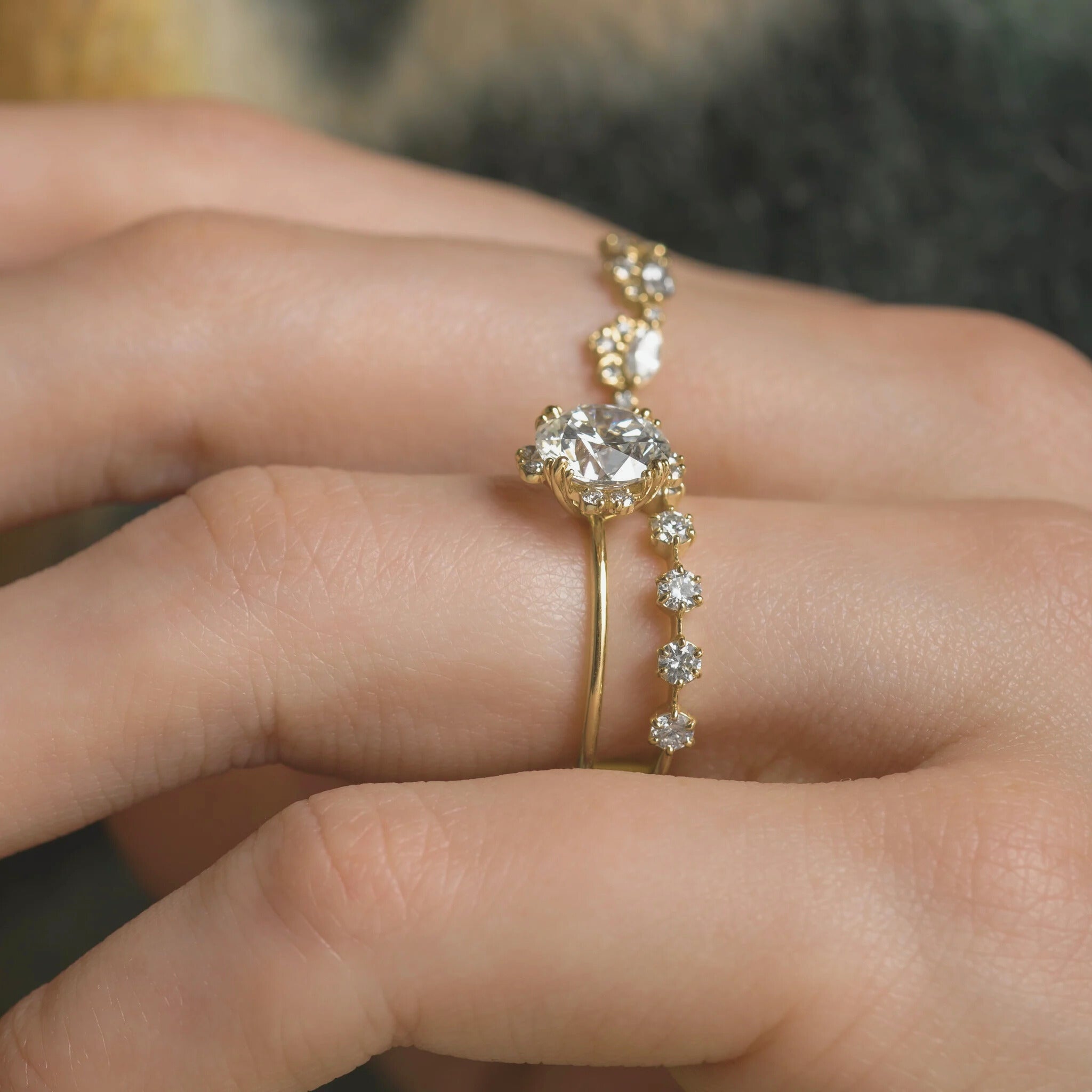 halo-style-2ct-round-cut-diamond-engagement-ring-6