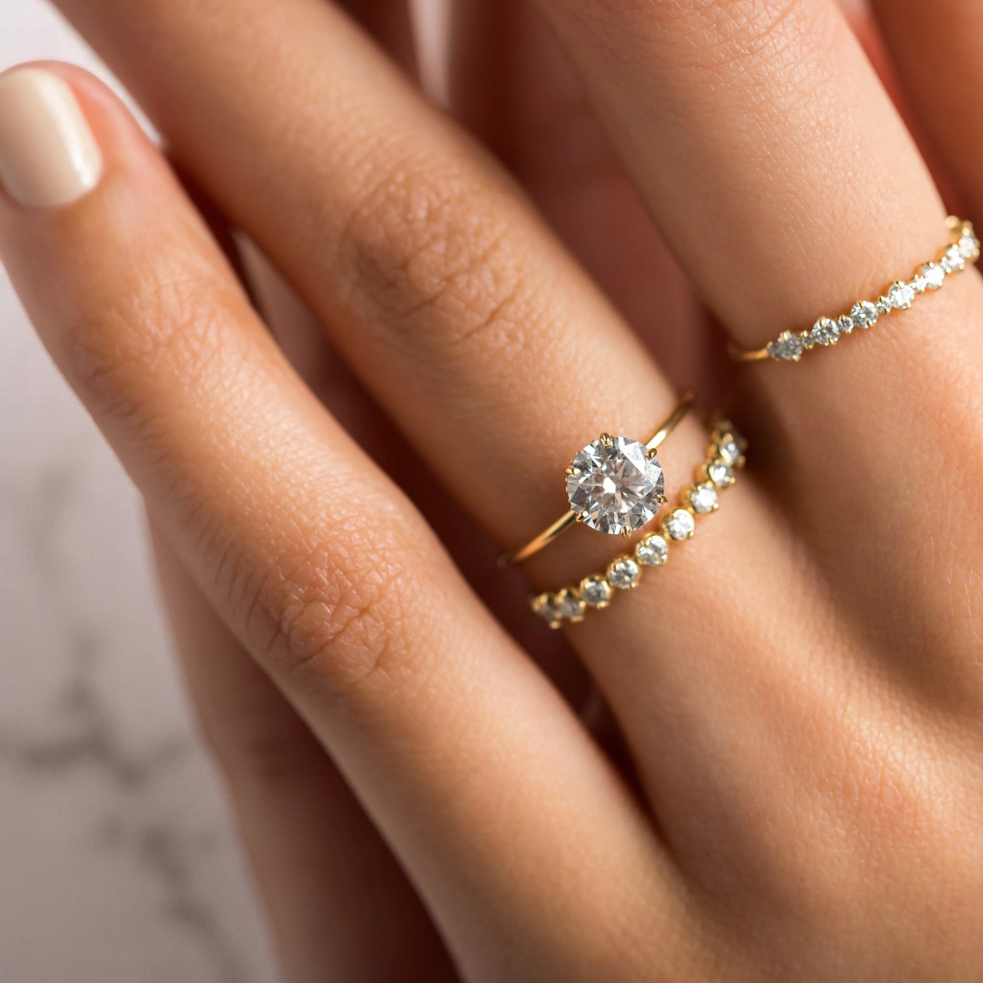 handmade-2-ct-round-moissanite-gold-ring–timeless-beauty-model-3