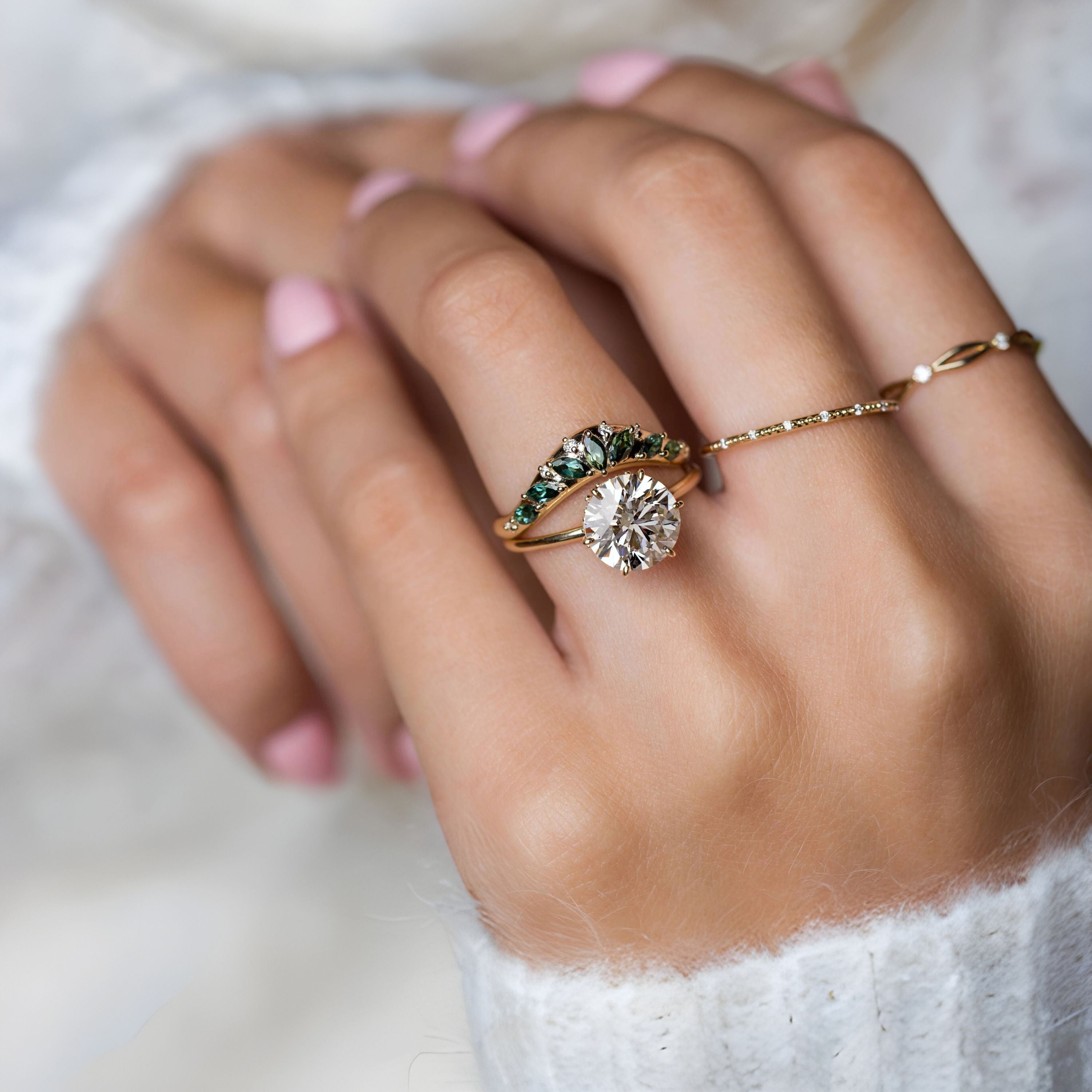 handmade-2-ct-round-moissanite-gold-ring–timeless-beauty-model-8