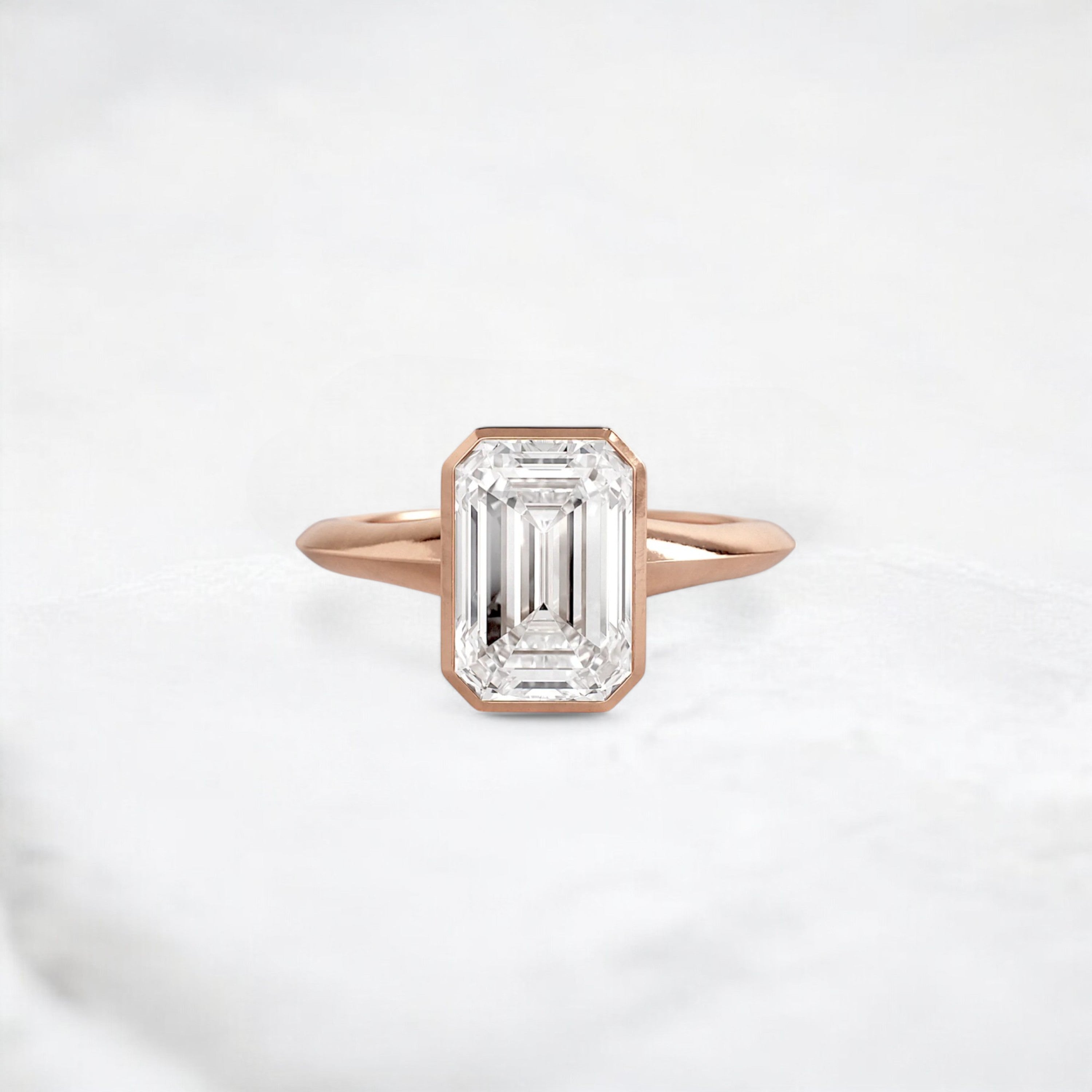 hidden-muse-emerald-glow-bezel-moissanite-engagement-ring-3-ct-rose-gold-gemfora-1