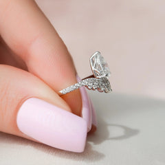Chevron Pear Cut 0.95ct Lab-Grown Diammond Cluster Bridal Ring