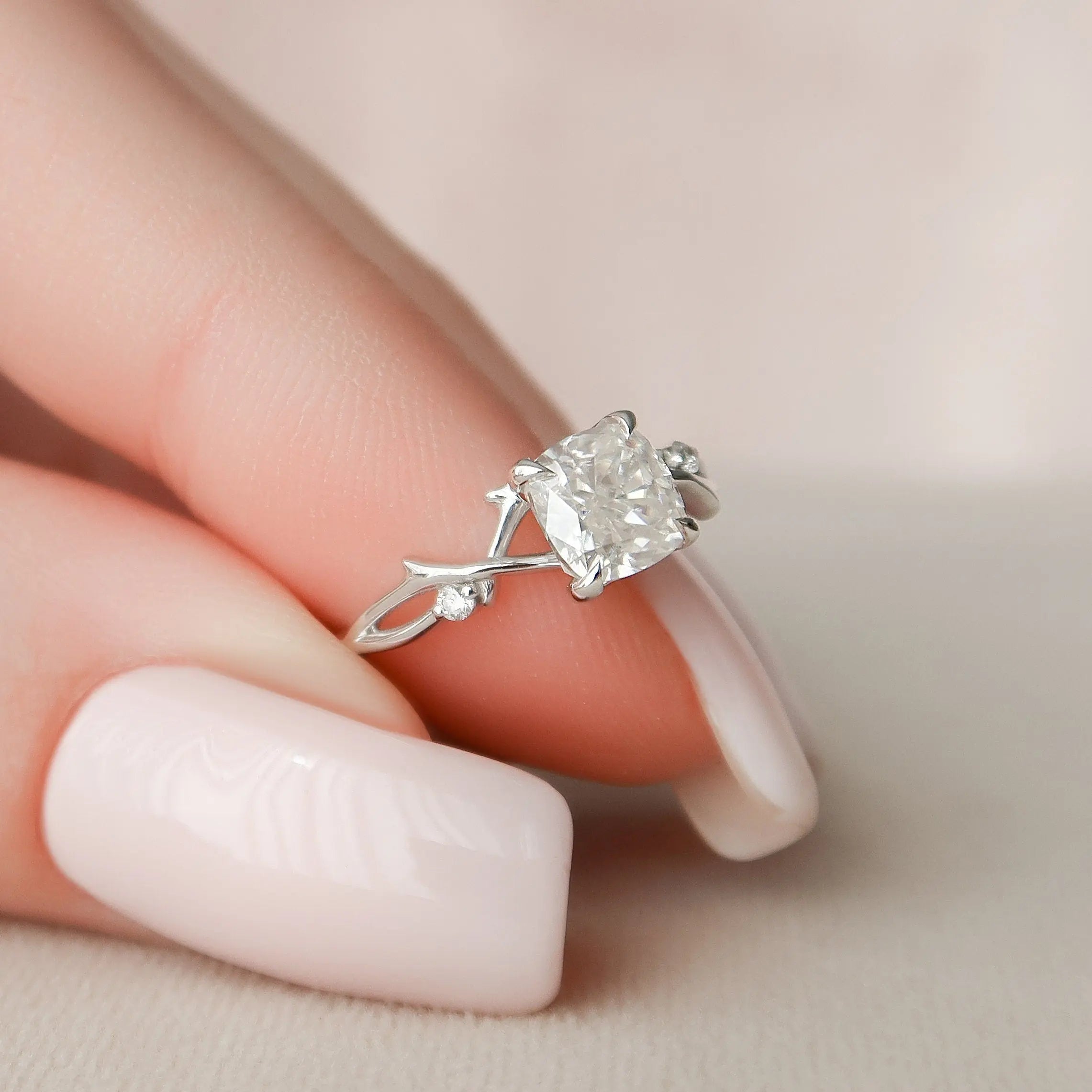 Flawless Moissanite | Moissanite Rings | Engagement Rings