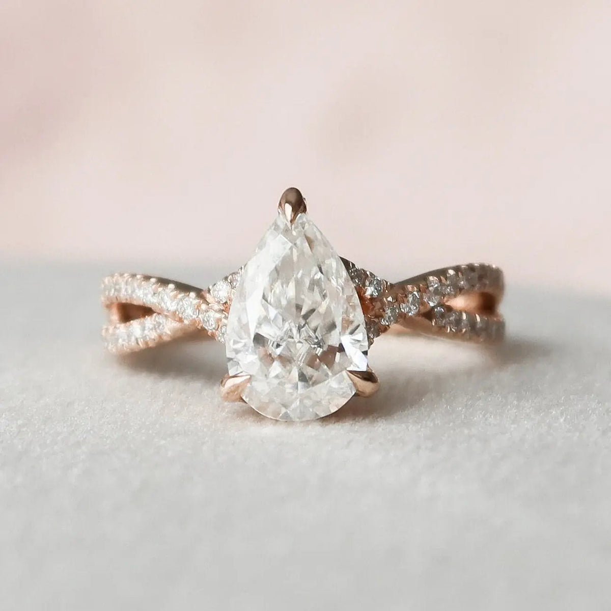 Moissanite-Rings-Near-me-Texas,usa