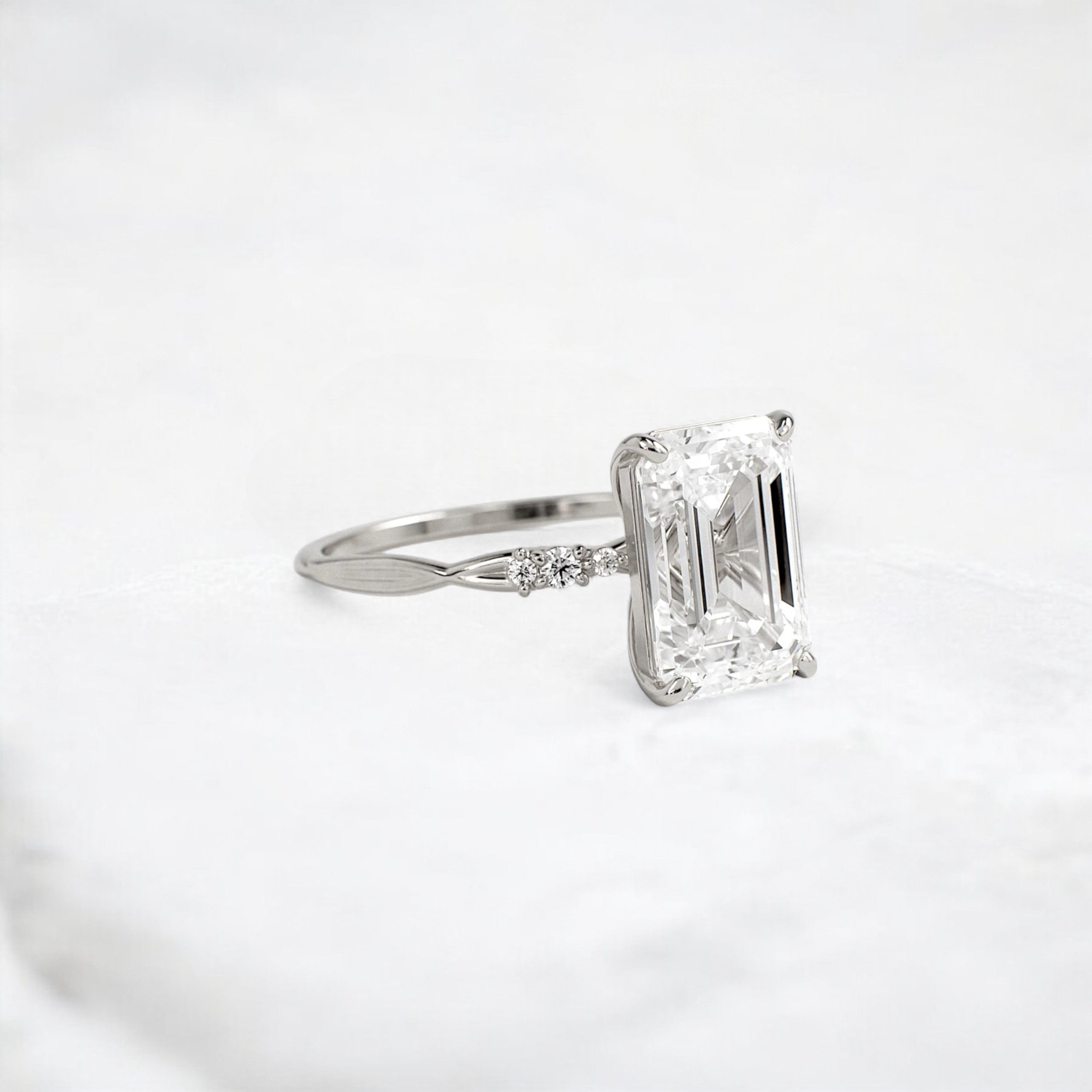 infinity-light-emerald-fire-twisted-moissanite-engagement-ring-3-ct-platinum-gemfora-2