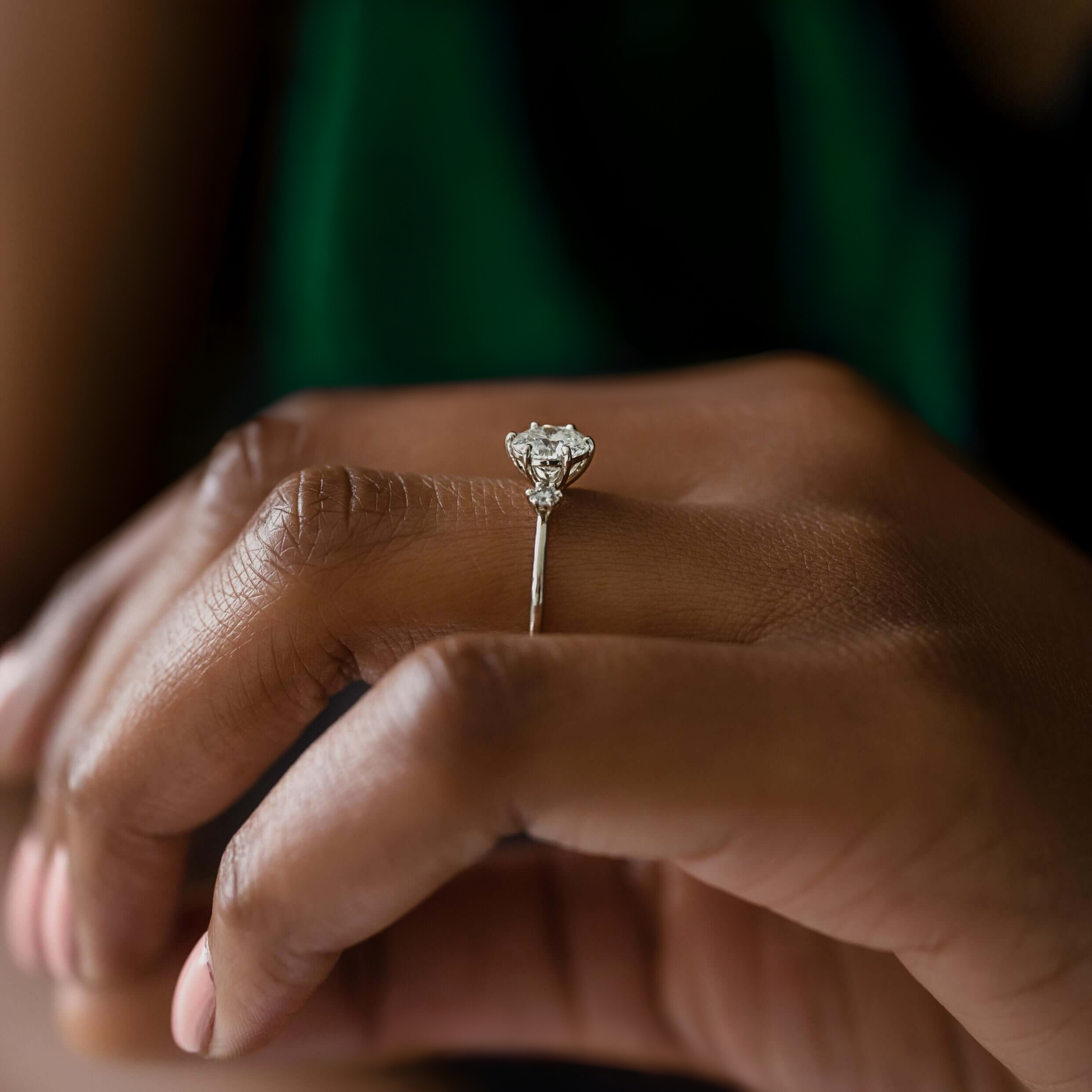 luna-light-round-sparkle-moissanite-engagement-ring-model-white-gold-gemfora-3