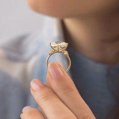 mossinite-2ct-focal-diamond-princess-cut-cluster-engagement-ring-2
