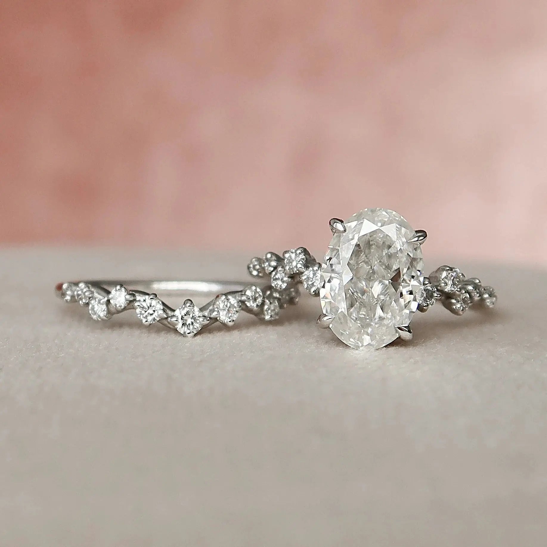 2.0CT oval moissanite bridal ring zig-zag wedding band