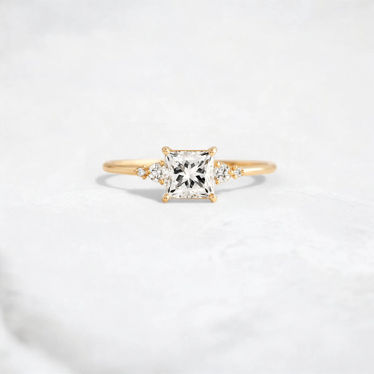 pictorial-princess-cut-2ct-focal-diamond-engagement-ring-1