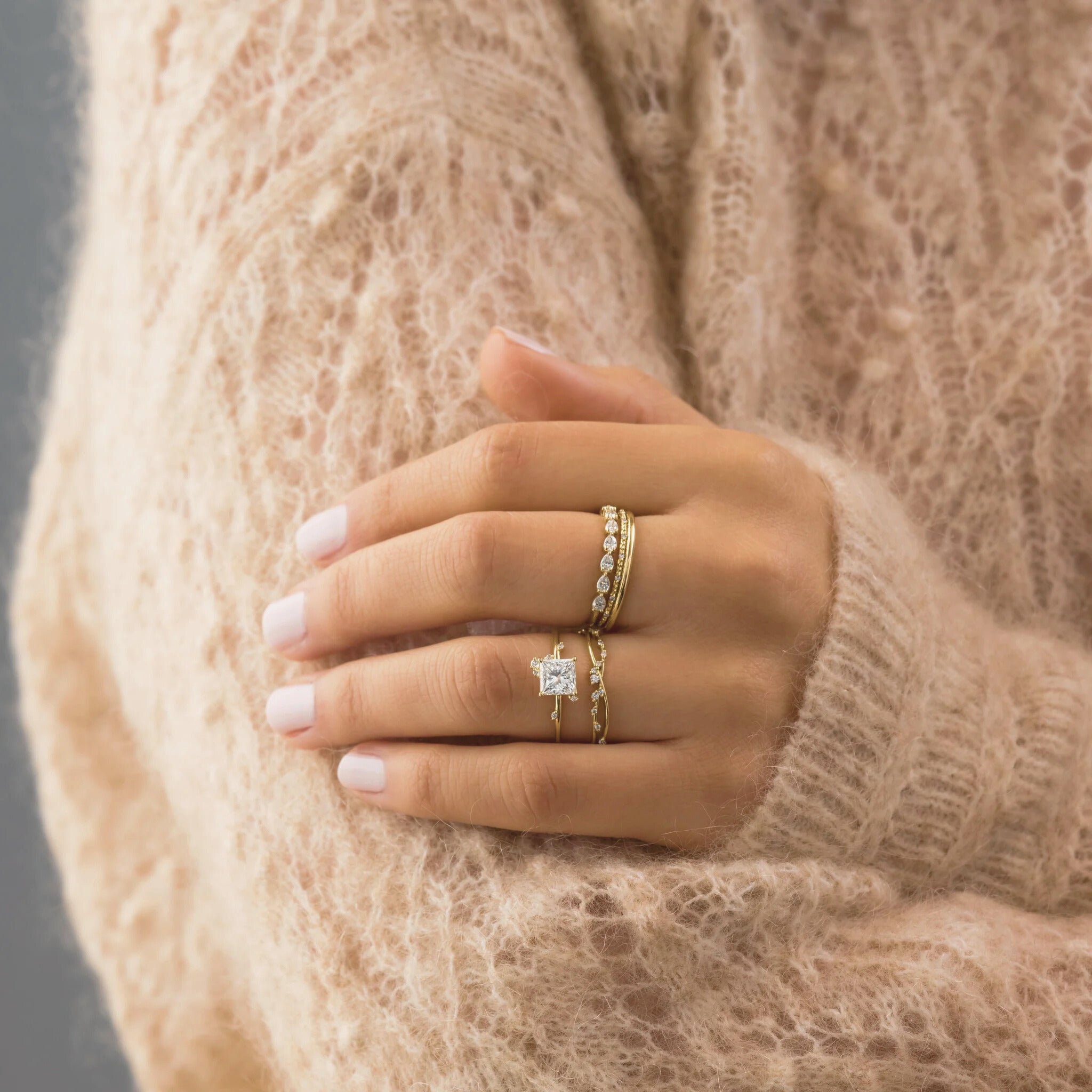 princess-cut-2ct-moissanite-diamond-engagement-ring-2_a48b2de6-9cd6-443c-a41a-e9f20d3e7b8