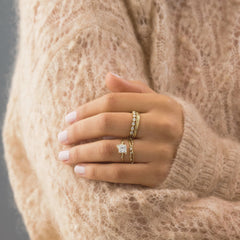 princess-cut-2ct-moissanite-diamond-engagement-ring-2_a48b2de6-9cd6-443c-a41a-e9f20d3e7b8