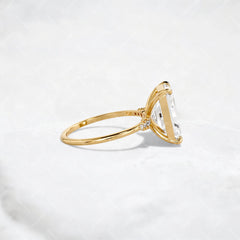 radiant-cut-2ct-focal-diamond-halo-engagement-ring-4