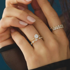 round-cut-2ct-cluster-style-moissanite-engagement-ring-4