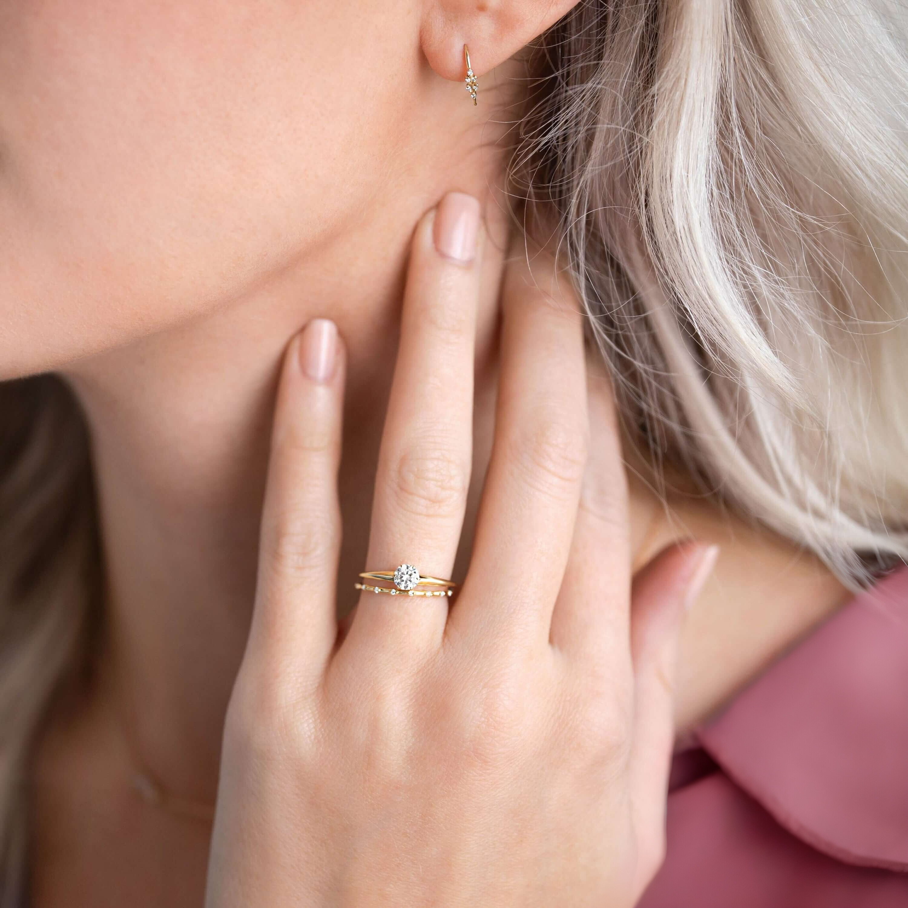 soulbound-sparkle-round-moissanite-engagement-heart-ring-model-gemfora