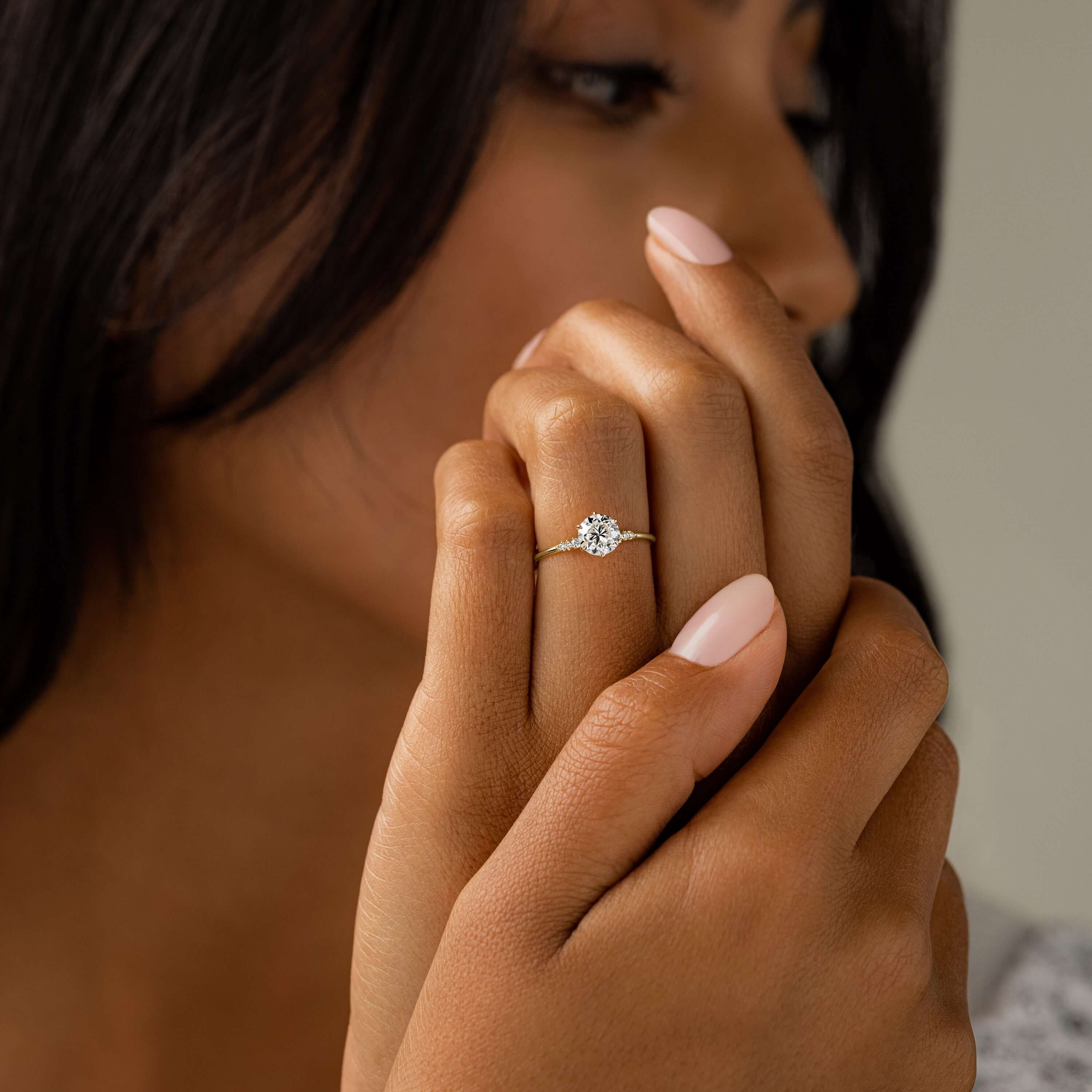 true-promise-round-moissanite-ring-in-classic-golden-glow-model-gemfora-3